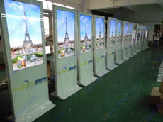 內(nèi)蒙古通遼圓創(chuàng)傳媒采購(gòu)艾維圖38臺(tái)55寸立式廣告機(jī)